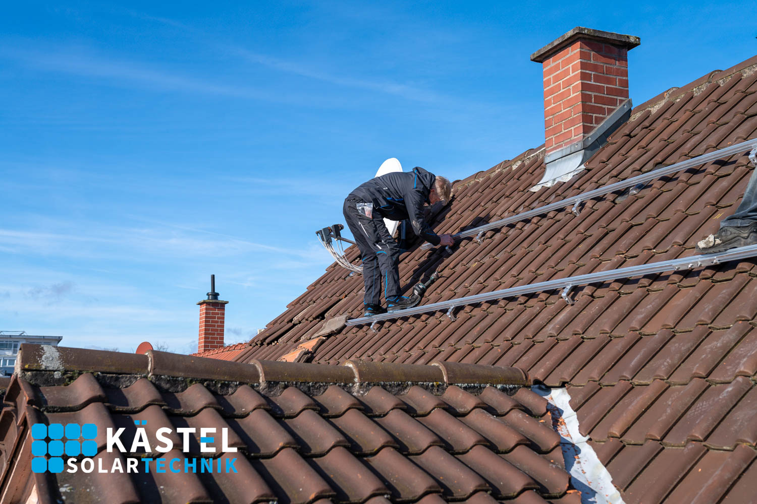 images/galerie/pv-anlagen/montage-unterkonstruktion/Solartechnik-Kaestel-Montage-Unterkonstruktion-Verkabelung-4.jpg#joomlaImage://local-images/galerie/pv-anlagen/montage-unterkonstruktion/Solartechnik-Kaestel-Montage-Unterkonstruktion-Verkabelung-4.jpg?width=1500&height=1000